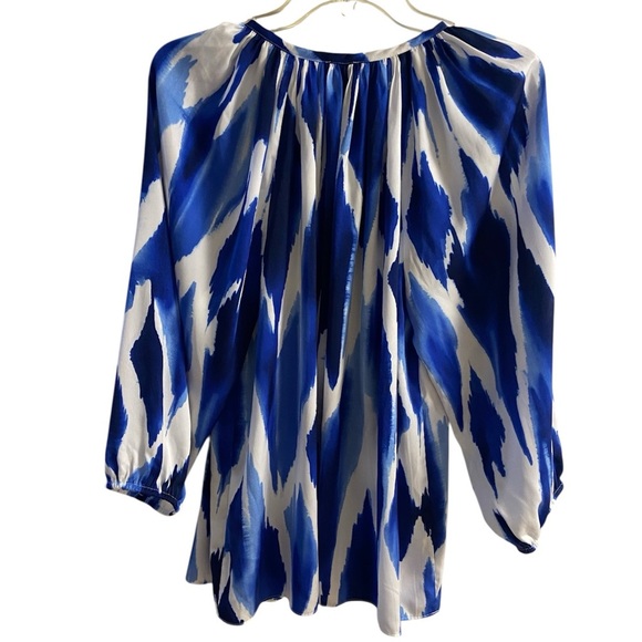 Chico’s blouse watercolors split v neck pop over Large - Picture 2 of 8